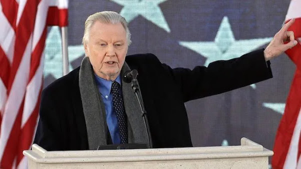 Jon Voight: Trump Is the ‘Only Man Who Can Save the USA’