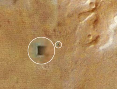 Ateivių nusileidimo bazė Marse