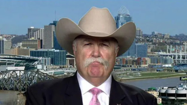 Patriotic Sheriff Warns Anti-Cop Thugs