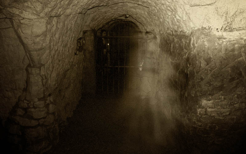 Ghost Stories, Haunted Places, Phantoms, Paranormal, Ghost