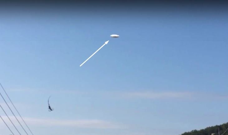 White Cloud-Like UFO Spotted Around The World