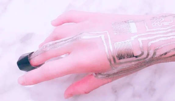 Engineers printed wearable sensors directly onto the skin without heat