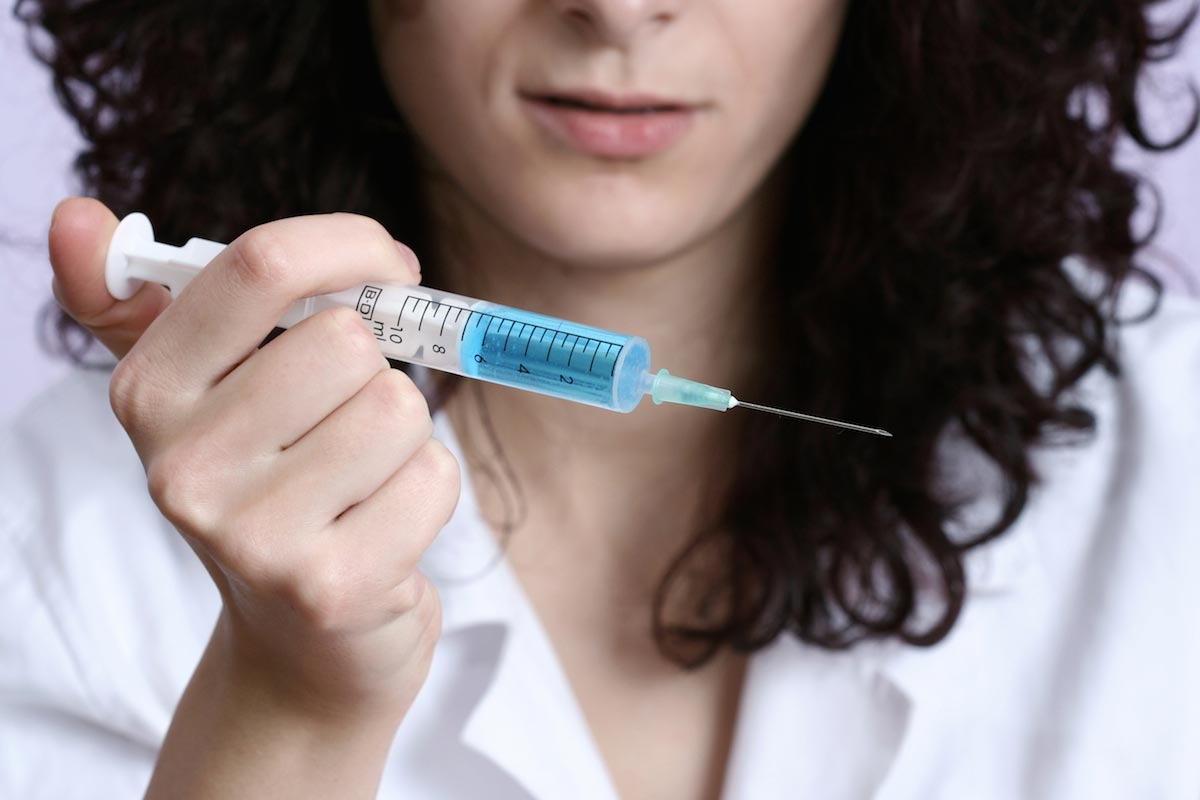 Four volunteers immunized with Pfizer’s coronavirus vaccine developed