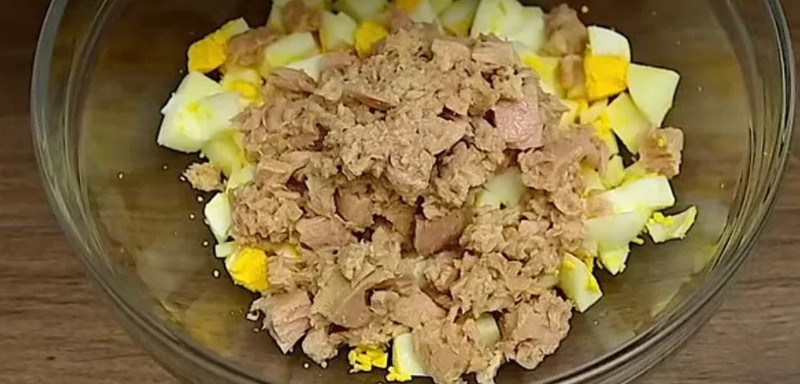 salotos, tunas, tuno salotos, gaminimas, tuno salotų receptas