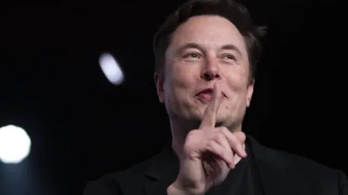 Elonas Muskas pradeda drausti visus, kurie kritikuoja transseksualų sm