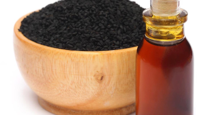 Štai 16 priežasčių, kodėl juodųjų sėklų aliejus vadinamas