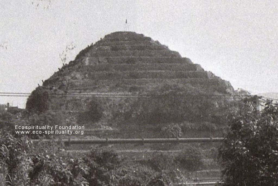 Prancūzijos piramidės: Saint-André