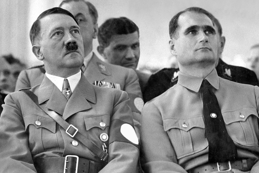 Rudolfas Hesas ir Adolfas Hitleris, 1934 m