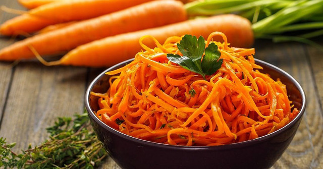 daržovės, morkos, sultys, vitaminai, mityba, morkų nauda