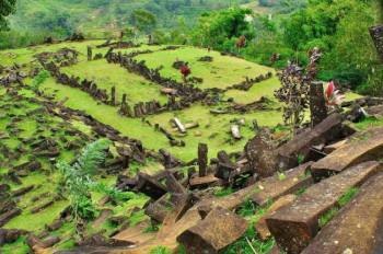 gunung padango,indonezijos,silavango,artefaktai,piramidės,javos