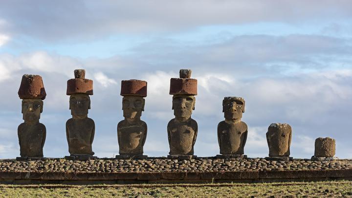 Velykų sala, Turistai, statulos, archeologija, Rapa Nui