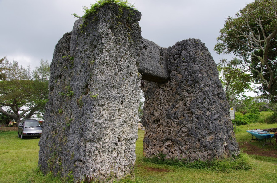 Tongos vartai, paslaptingi statiniai, Polinezija, senovės statiniai