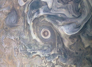 NASA parodė neįprastą Jupiterio debesuotą kraštovaizdį