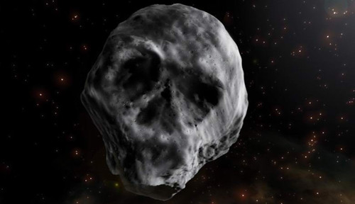 Link Žemės artėja kaukolės formos asteroidas